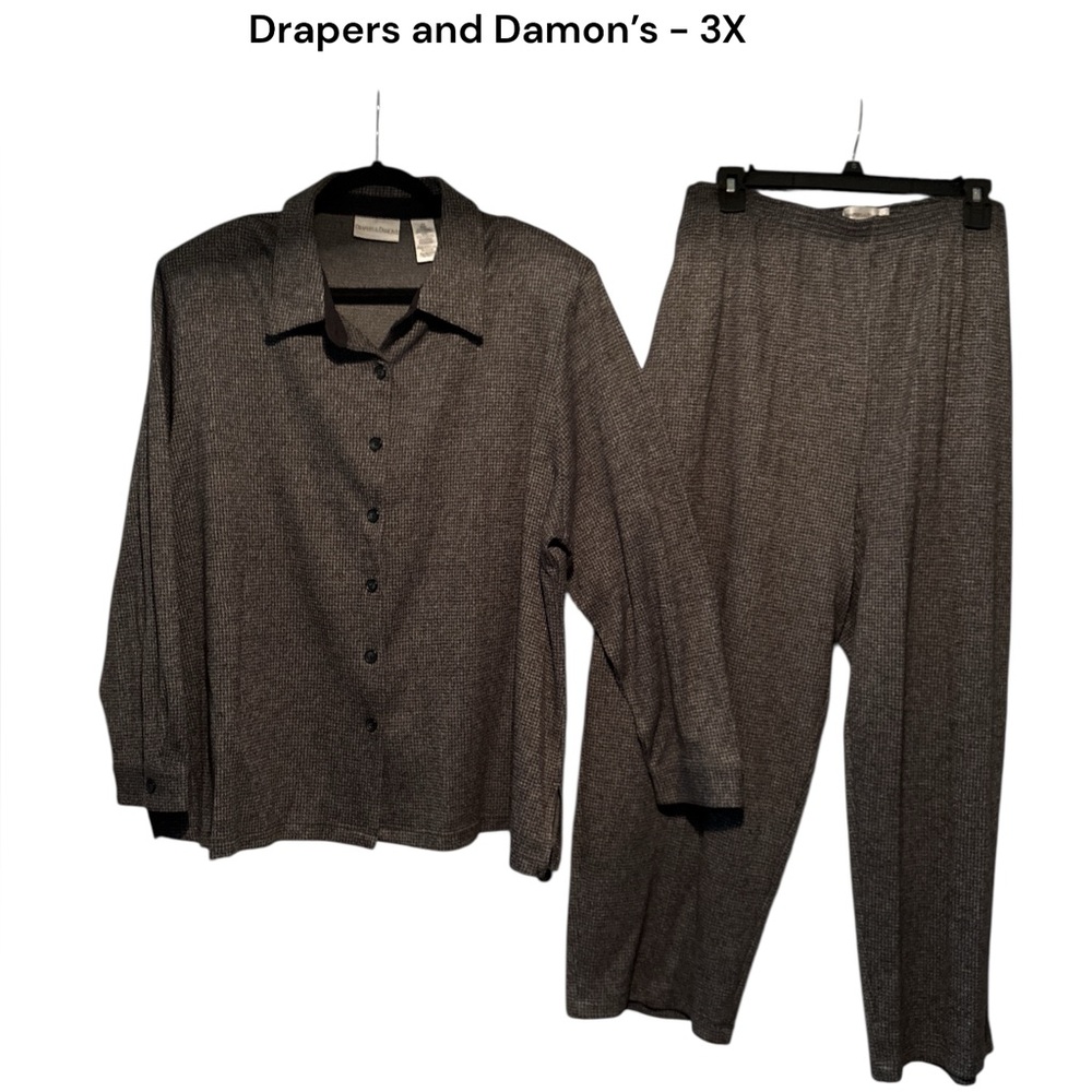 Drapers & Damon's Women's Gray Pantsuit Top & Pants
